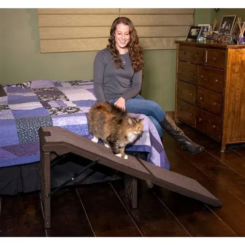 Free-standing Extra Wide Carpeted Pet Ramp in Chocolate