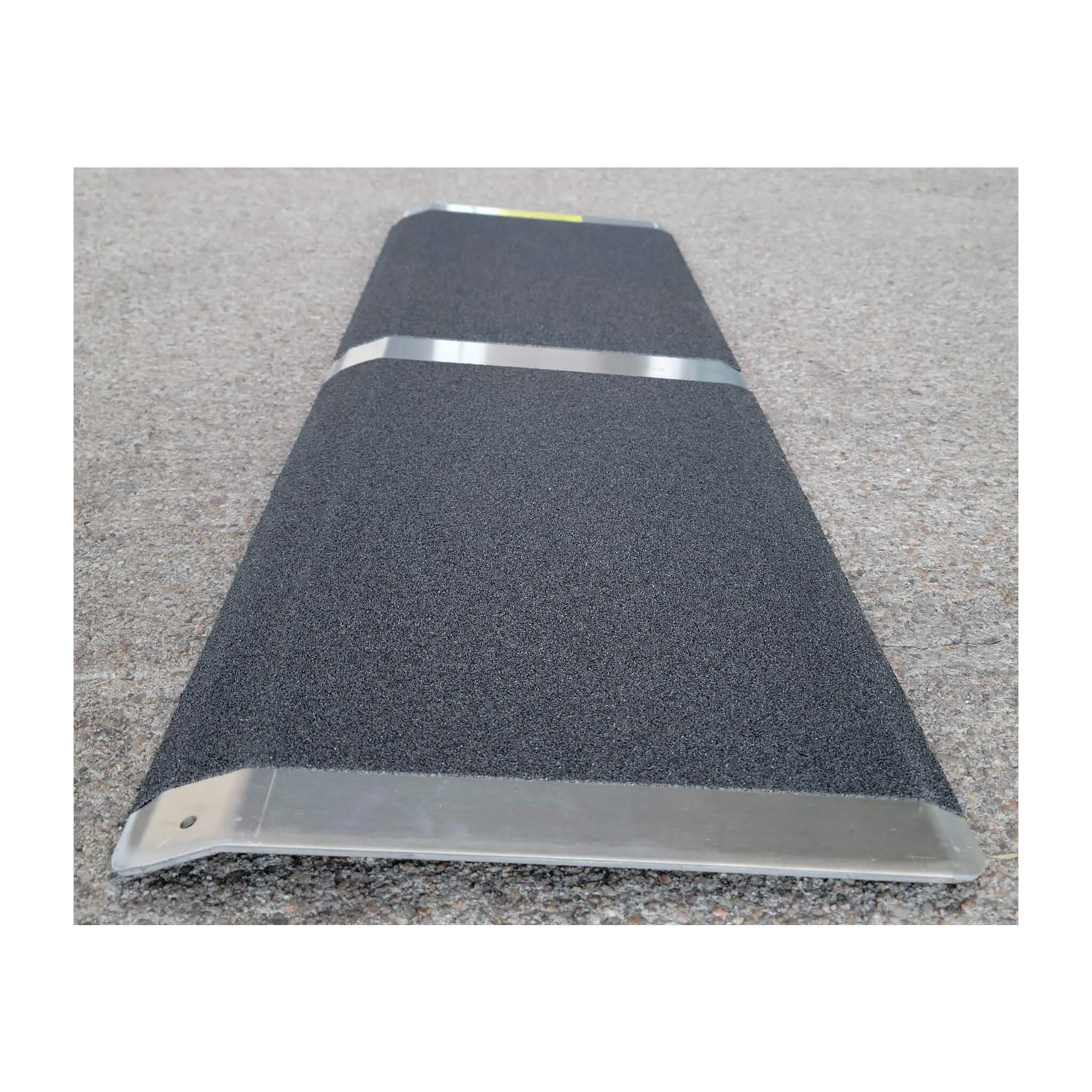 Threshold Ramp TH1032 - They are open box, scratch-n-dent, etc.