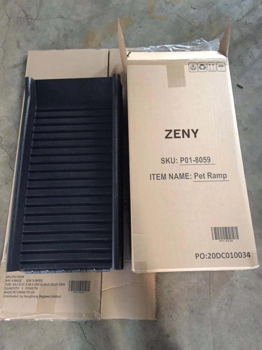 ZENY™ Bi-Fold Pet Ramp for Dog and Cat Ramp Great for Trunk Back Seat Ladder Step Car SUV